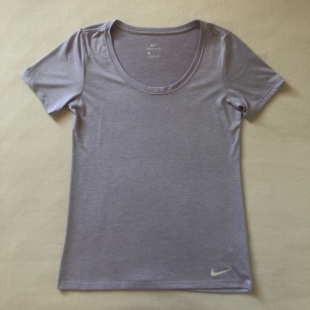 Light Purple Nike Dri Fit Top✨